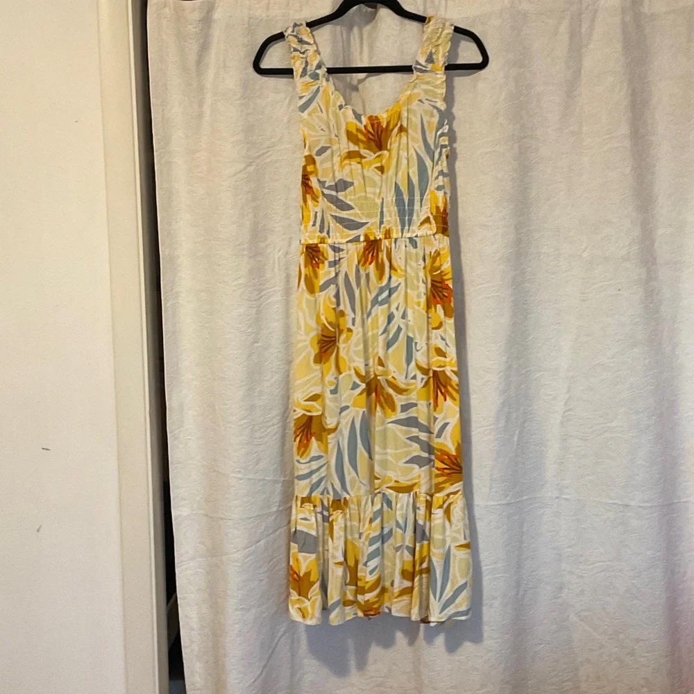 Patrons of Peace Yellow and Blue Floral Midi Dress - Picture 4 of 4